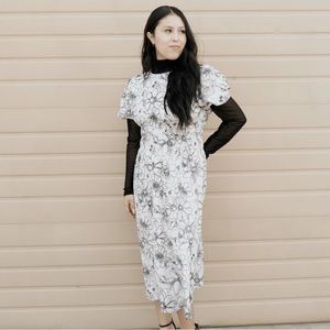 The Paisly dress by RARA CLOTH